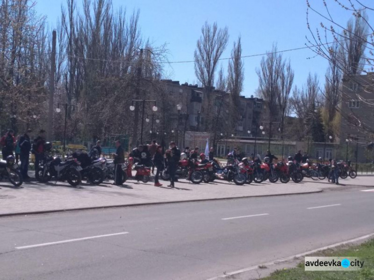 Открытие мотосезона: в Авдеевке байкерский слёт (ФОТОФАКТ)