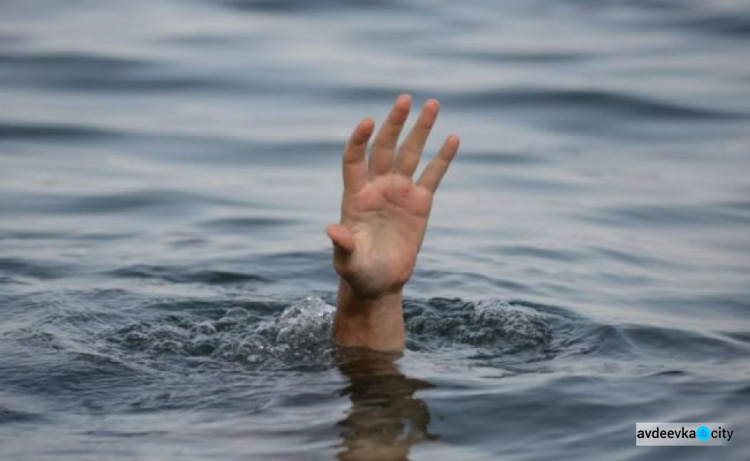 На Авдеевском песчаном карьере еще один смертельный случай за это лето