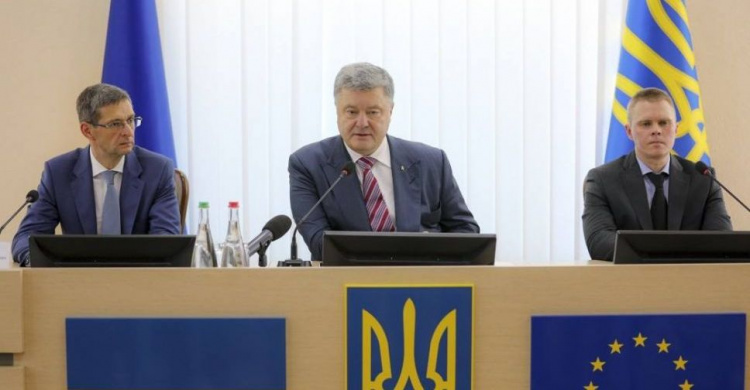 Порошенко в Краматорске представляет нового главу Донецкой ОГА: онлайн трансляция