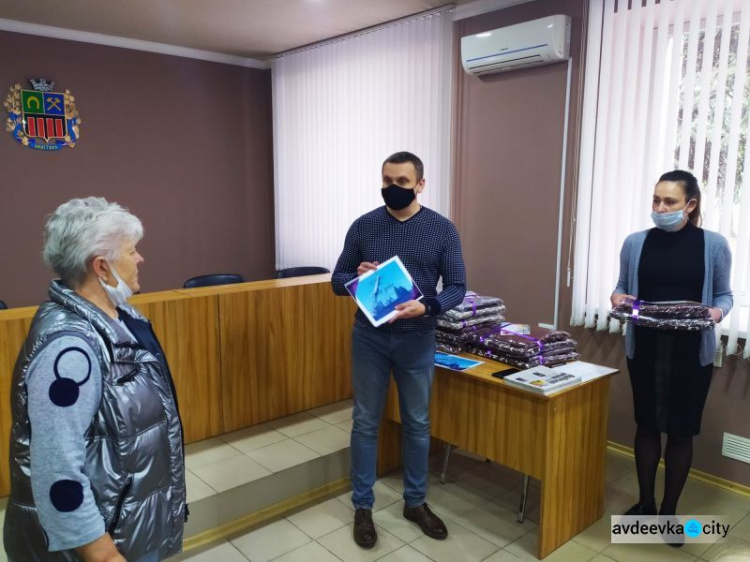В Авдеевке отметили День памяти и примирения