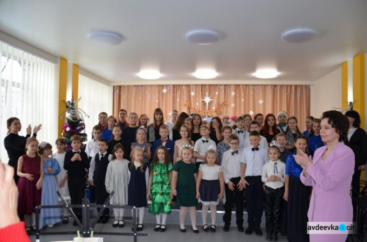 В оновленій концертній залі музичної школи пройшли два фестивалі дитячої творчості