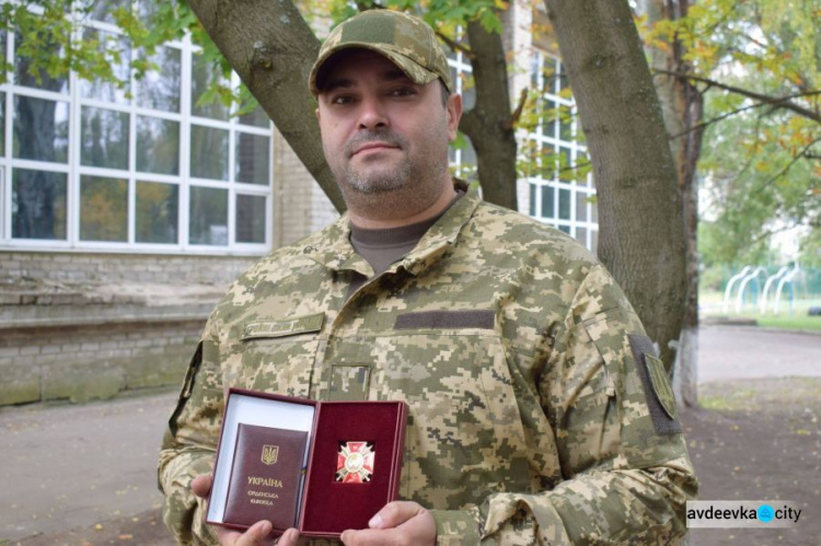 В Авдеевке чествовали защитников: фоторепортаж