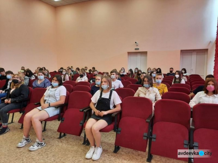 Авдіївські фахівці провели для учнів ЗОШ смт. Очеретине профорієнтаційний вебінар