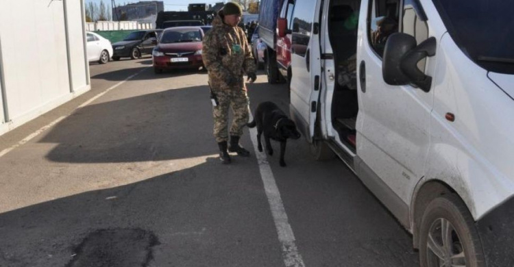 Утро 25 ноября у донбасских КПВВ: везде образовались очереди