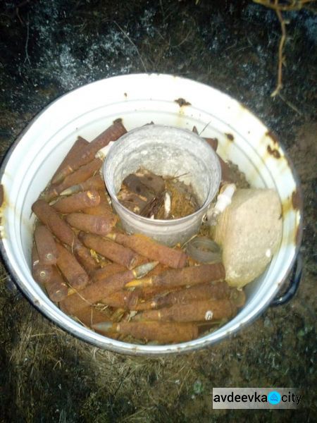 В Авдеевке обнаружили патроны, гранаты и «фугасы»