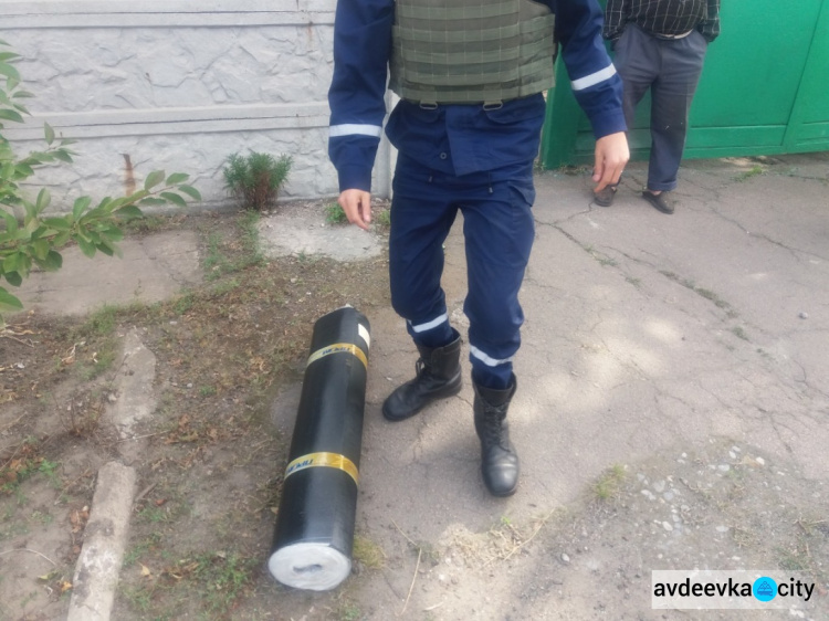Спасатели восстановили три дома в Авдеевке (ФОТО)