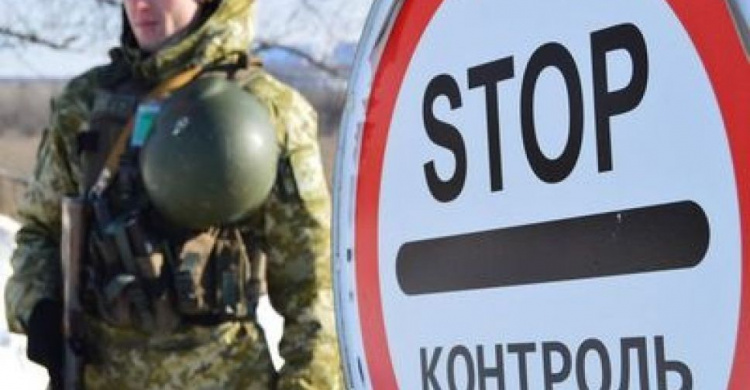 Сквозь линию разграничения пытались пробиться с номерами «ДНР» и взяткой