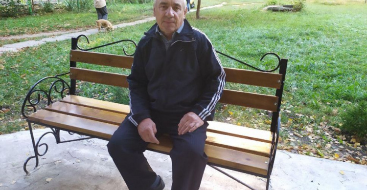 При поддержке АКХЗ жители авдеевских многоэтажек продолжают преображать придомовую территорию (ФОТО и ВИДЕО)