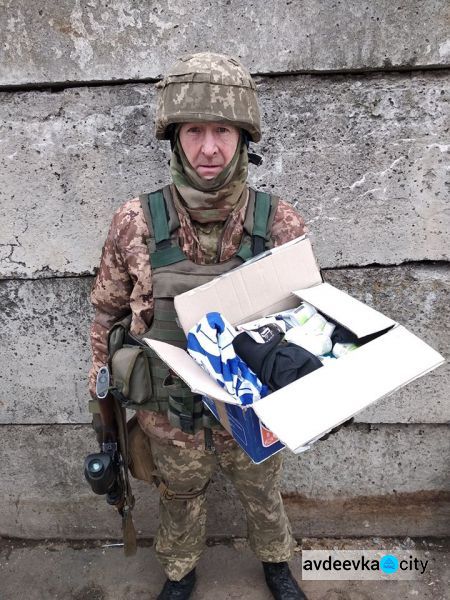 Авдеевские «симики» вновь передали помощь военным и местному населению