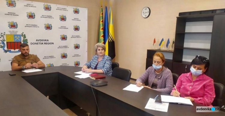 Відбулася селекторна нарада з питань вакцинації персоналу закладів освіти області: в Авдіївці вакцинувалися 87% освітян