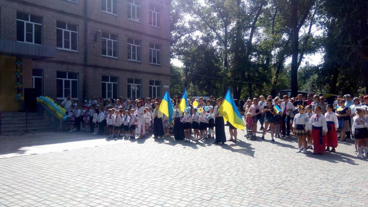 Прифронтовая Авдеевка празднует День Независимости Украины (ФОТОФАКТ)