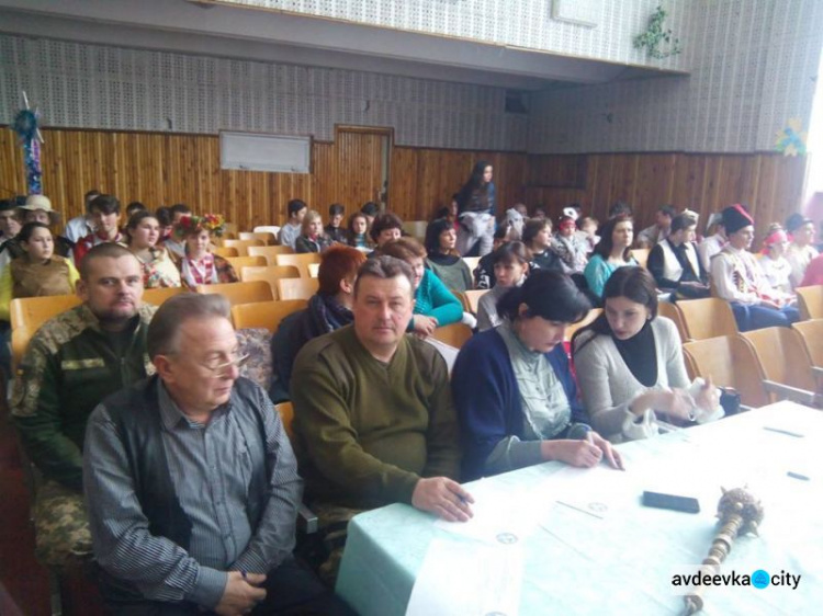 В Авдеевке устроили фестиваль рождественских вертепов: появились фото