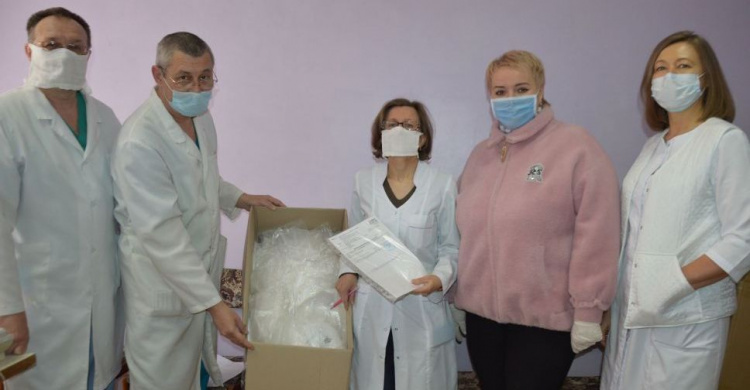 Метинвест обеспечил медиков Авдеевки респираторами максимальной степени защиты