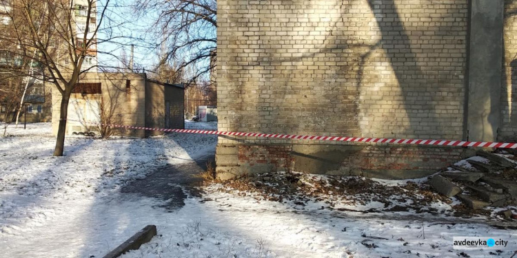 Здание «Рубина» разрушается на глазах (ФОТОФАКТ)