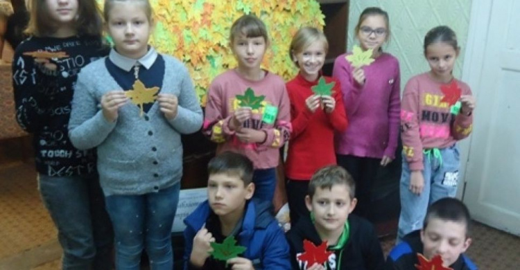 В центральній бібліотеці міста пройшов майстер-клас «Книжкова закладка»