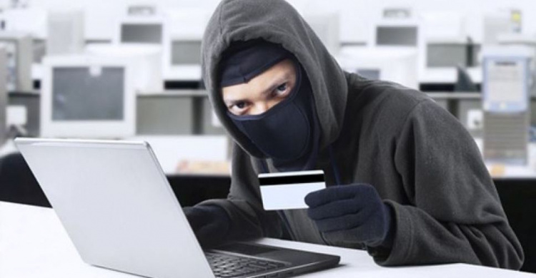 В Запорожье заключенные колонии обманули более 60 граждан через интернет