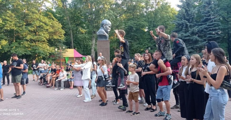В Авдеевке прошел фестиваль уличной музыки «Кінець липня»