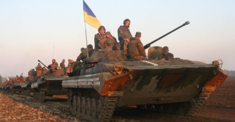 За прошедшие сутки боевики 63 раза обстреливали позиции ВСУ, - штаб АТО