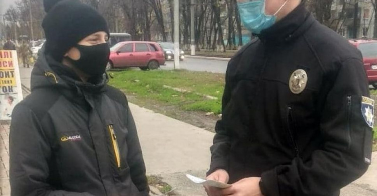Авдіївські поліцейські розповіли маленьким містянам як захистити себе від булінгу