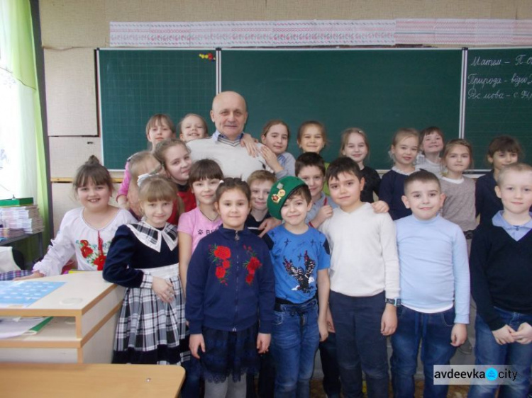 Учні Авдіївки зустрілись із учасником бойових дій на території Афганістану (ФОТО)