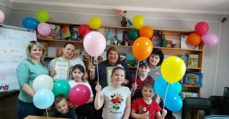 В Авдіївці у клубі для підлітків "Орля" пройшов комплекс занять, присвячених міжнародному Дню сім‘ї